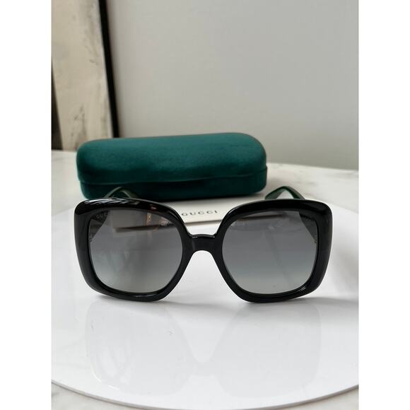 NEW GUCCI GG0713S Black Striped Arm Sunglasses $435 - Picture 6 of 10